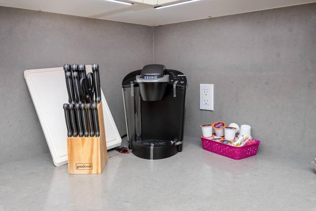 Chic And Elegant 2-Bedroom Haven W/ Roof Deck ロサンゼルス エクステリア 写真